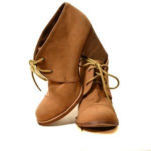 Chinese Laundry Ankle Boots/Bootie Block Heel Brown Suede Lace -up size 9